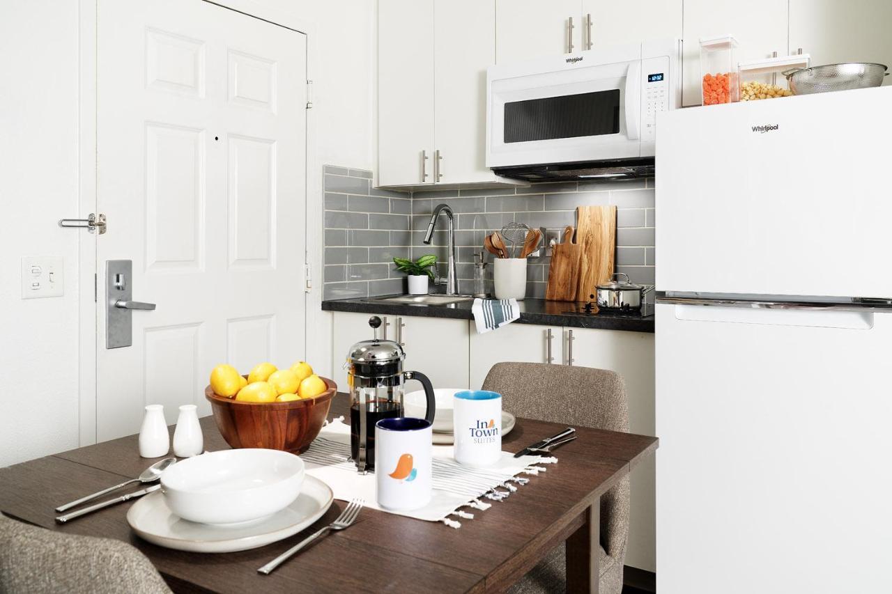Intown Suites Extended Stay Chicago Il - Oakbrook Villa Park Экстерьер фото